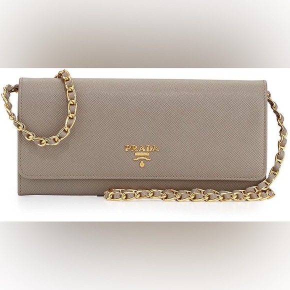 Prada Saffiano Wallet on Chain - Picture 1 of 8